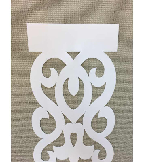 Zawieszka ażurowa biała