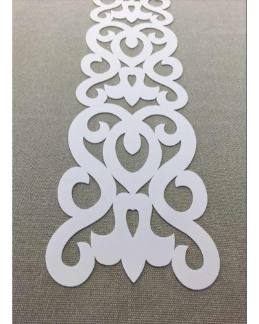 Zawieszka ażurowa biała